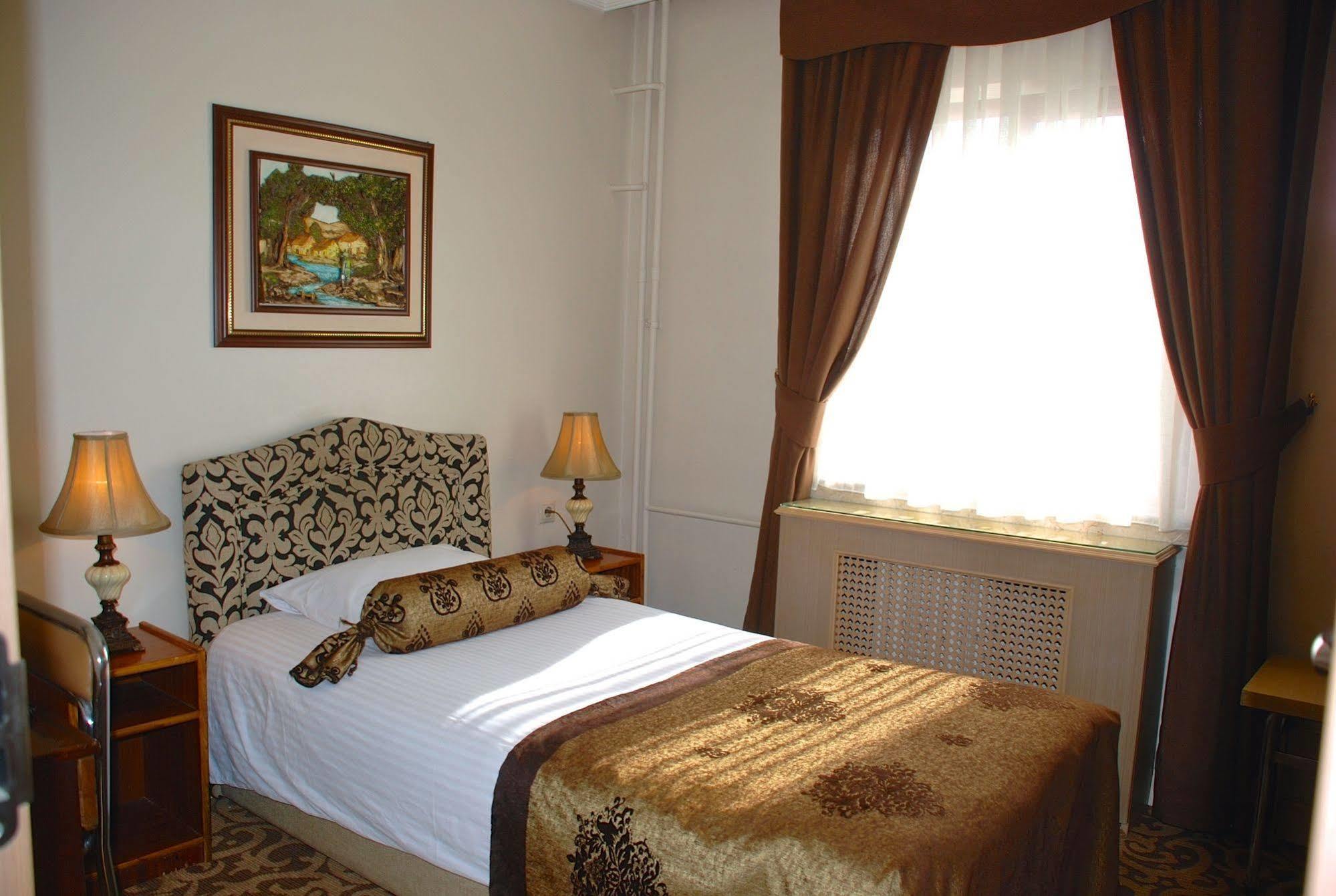 Hotel Mithat Ankara Bagian luar foto